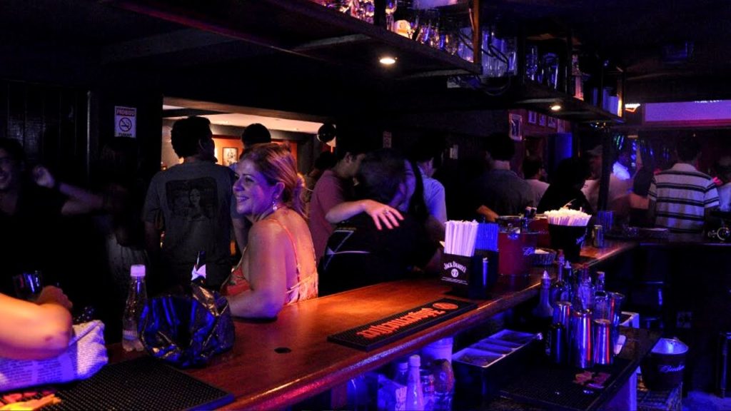NOSSOS BARES - Rock Experience Bar